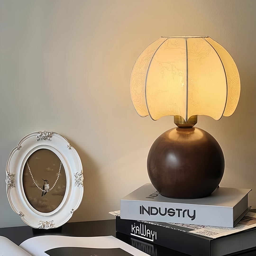 Home Textiles & Decorations - โคมไฟตั้งโต๊ะลายดอกไม้วินเทจ, โคมไฟข้างเตียงสไตล์ยุคกลาง, ห้องนอน, ห้องนั่งเล่น, โต๊ะข้างเตียง, ของตกแต่งบ้านระดับไฮเอนด์