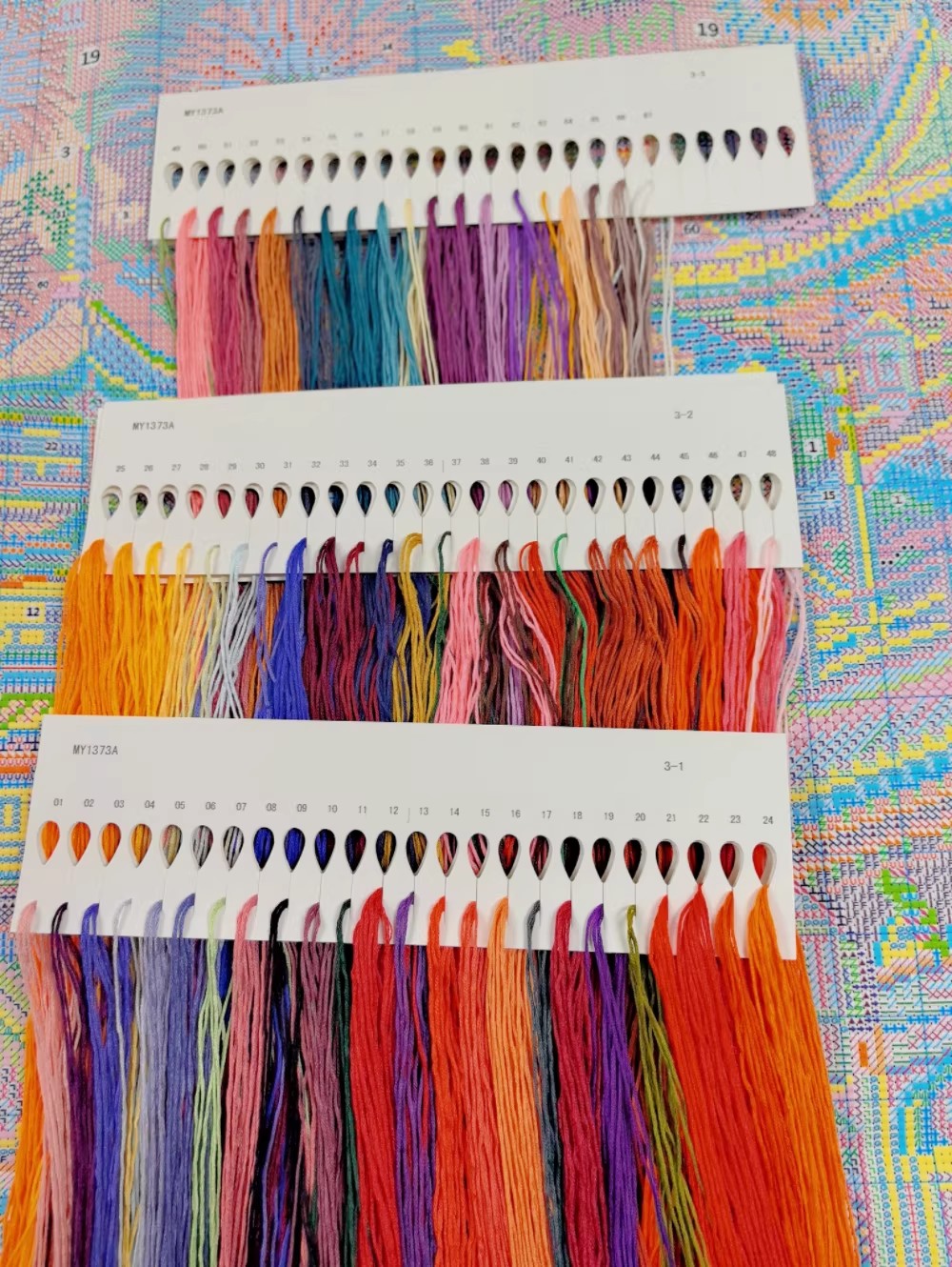 ชุดปักครอสติชลายปีใหม่ 9ct 100 - Home Textiles Discount บทวิจารณ์และราคา
